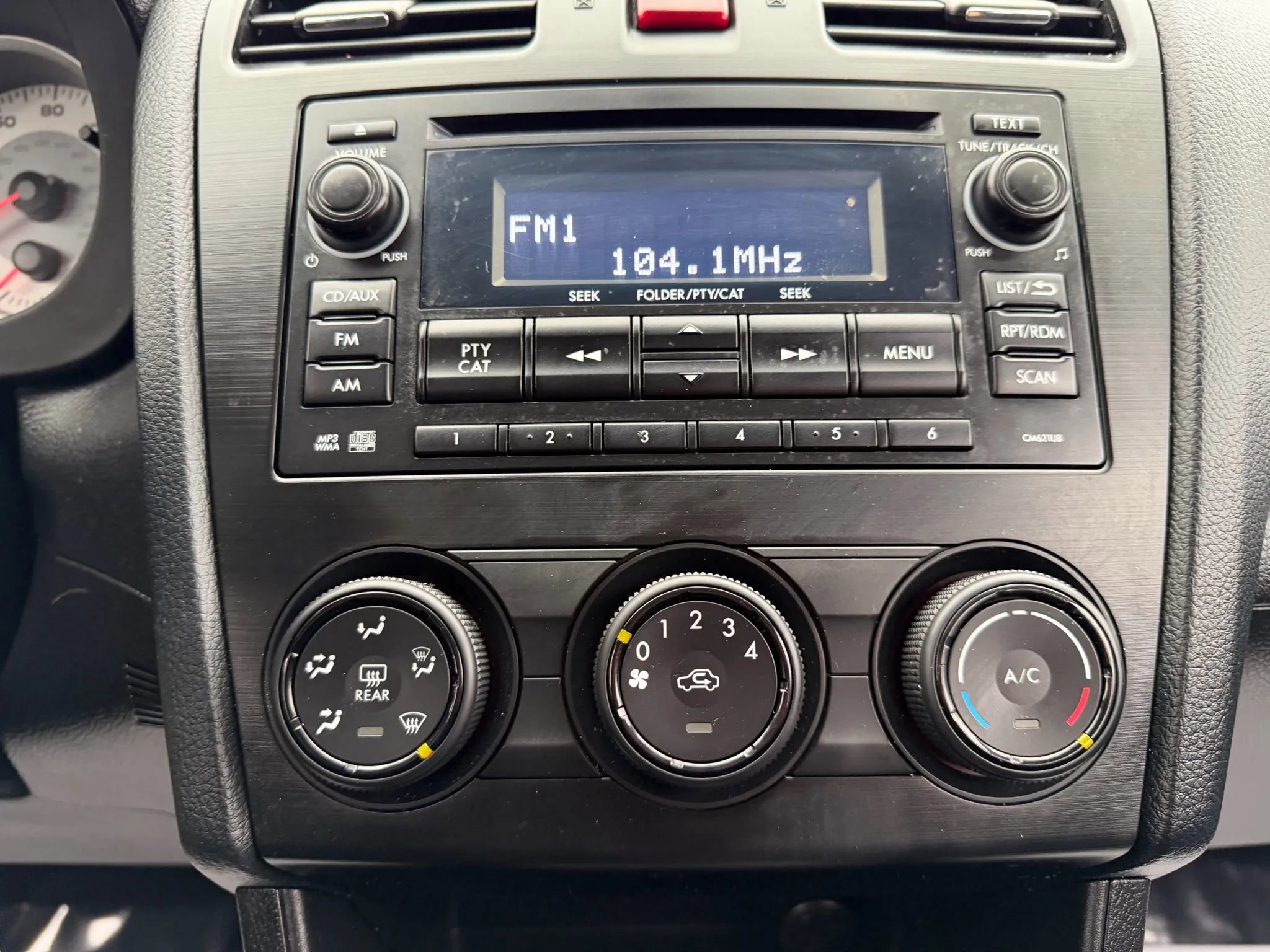 Used 2013 Subaru Impreza 2.0i Premium w/ All-Weather Pkg image 23