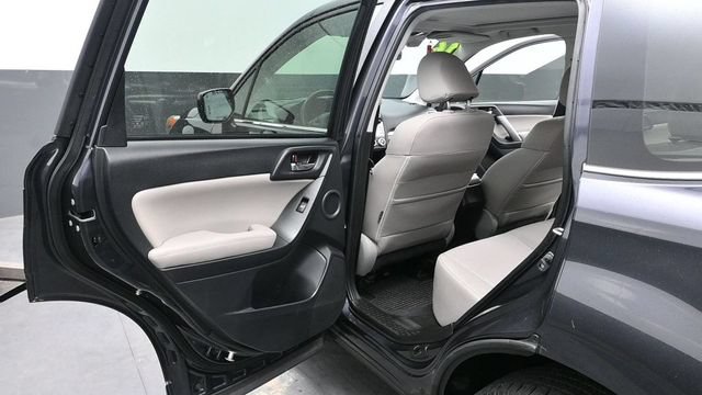 Used 2016 Subaru Forester 2.5i Limited AWD/4WD image 24