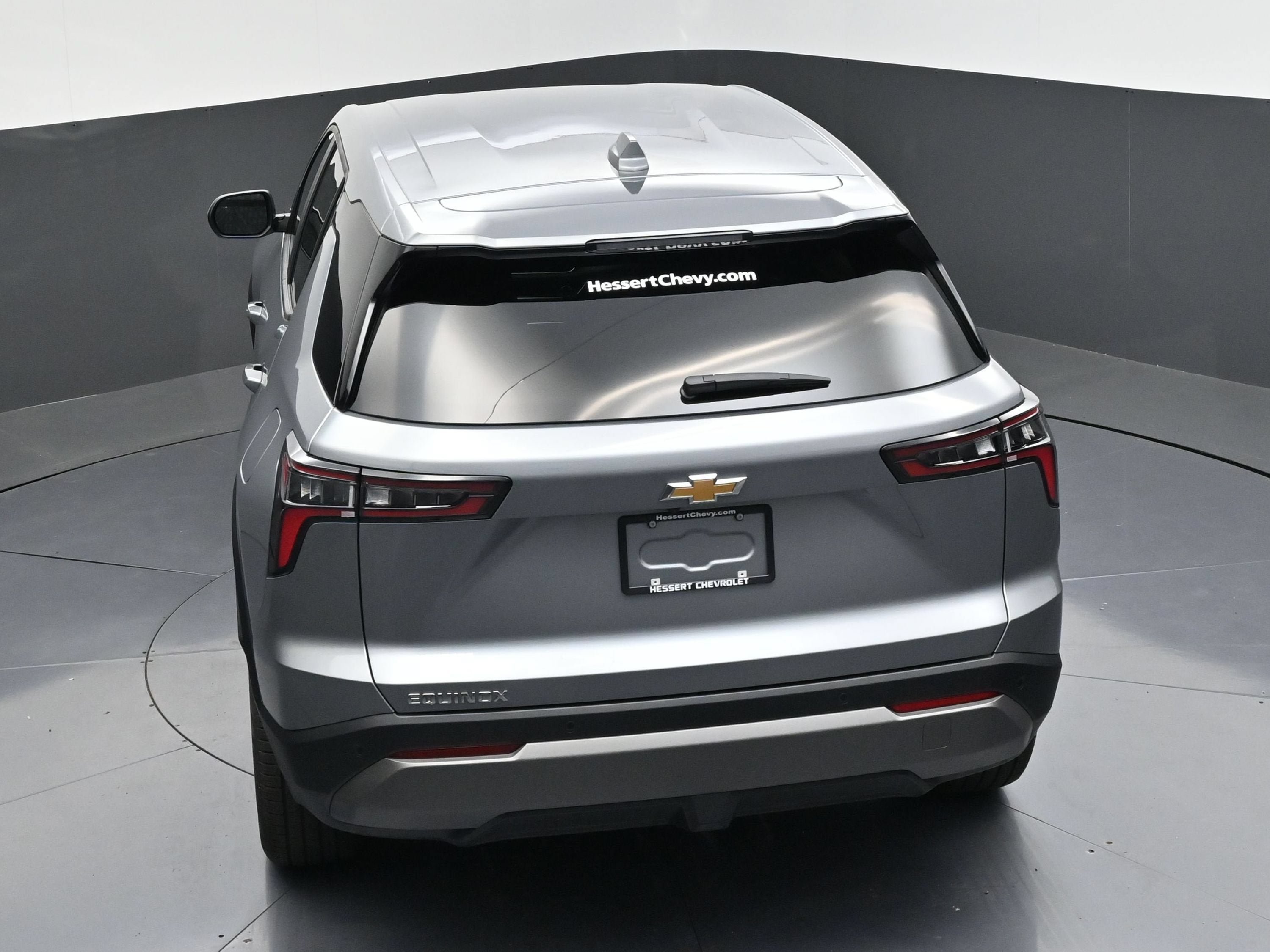 New 2027 Chevrolet Equinox LT w/ Convenience Package II FWD image 49
