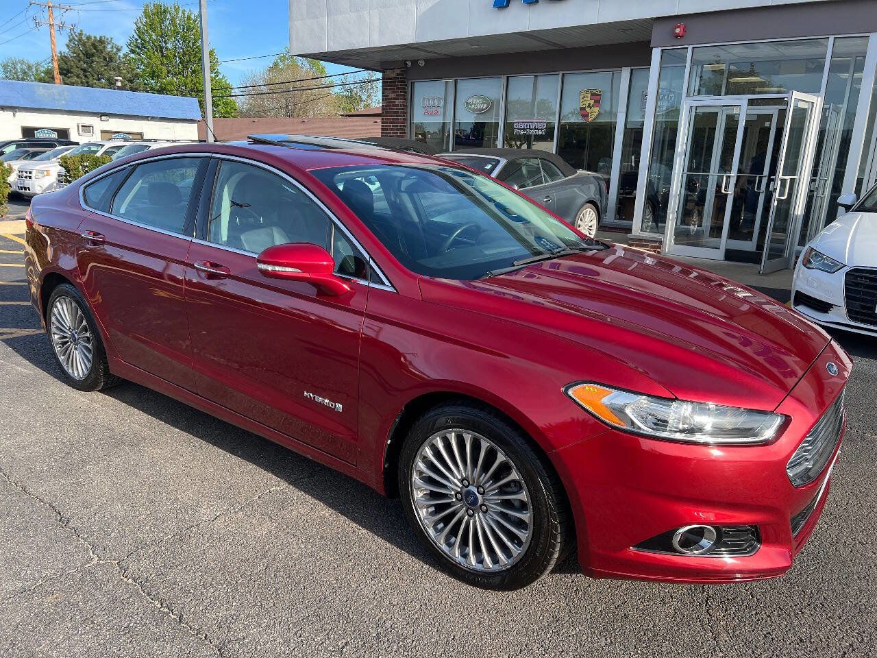Used 2013 Ford Fusion Titanium w/ Titanium Driver Assist Pkg FWD image 4