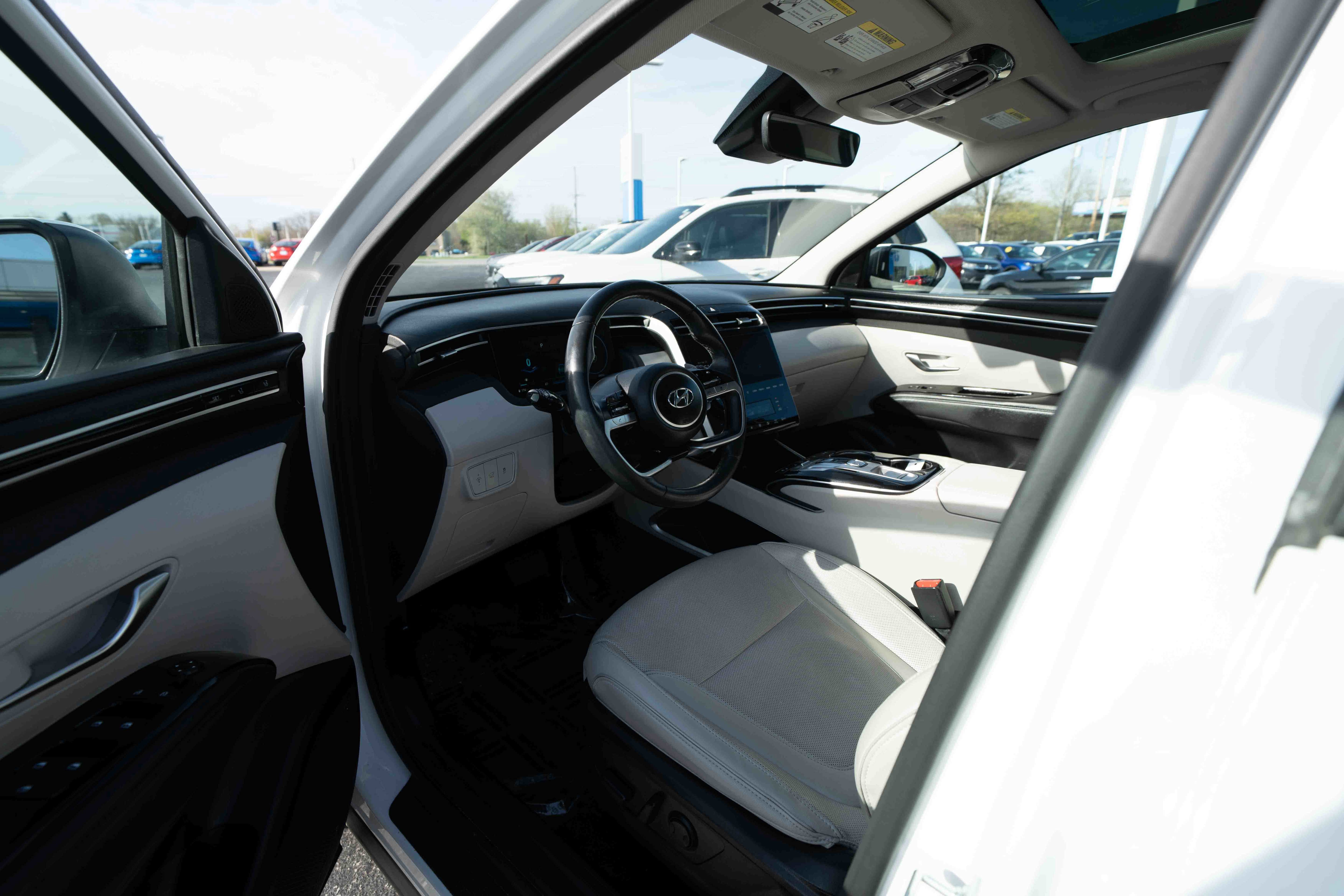 Used 2022 Hyundai Tucson Limited AWD/4WD image 8