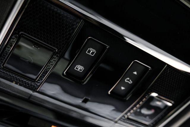 New 2026 Land Rover Range Rover Sport Dynamic SE AWD/4WD image 34