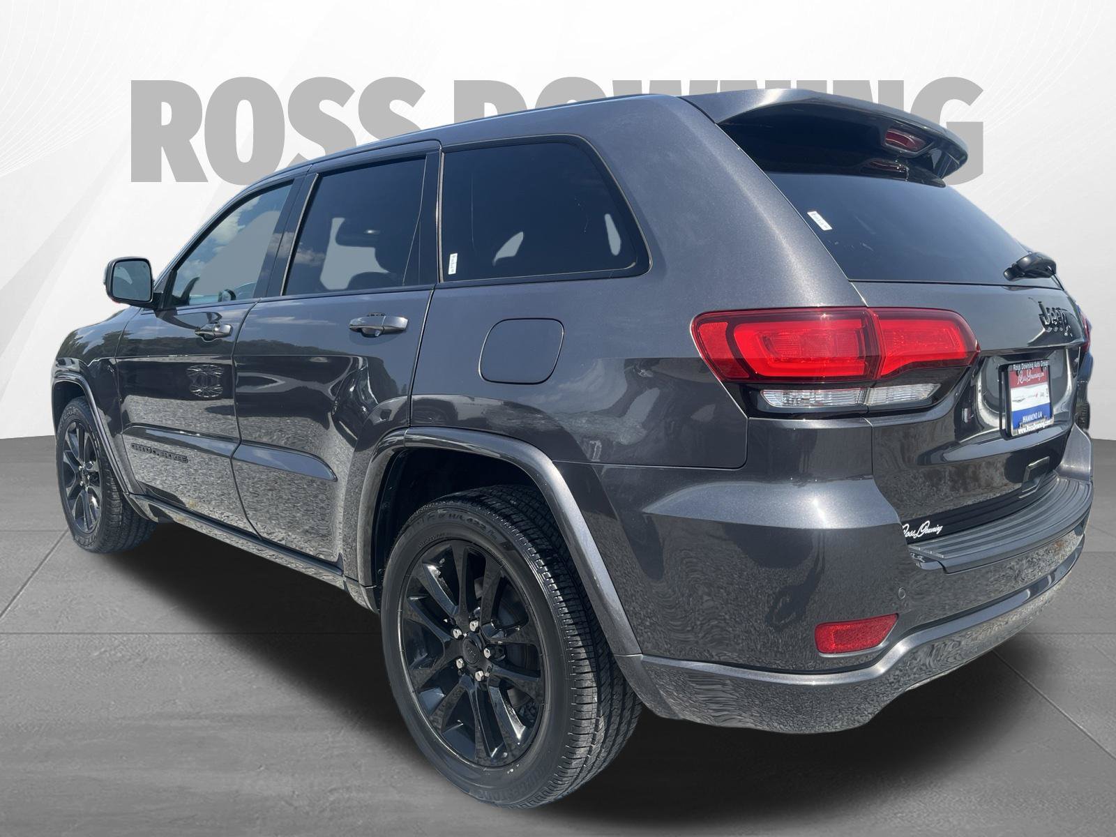 Used 2021 Jeep Grand Cherokee Laredo X RWD image 6