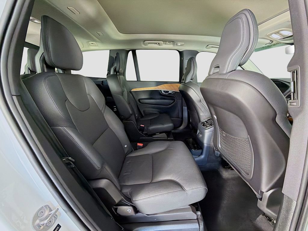 Certified 2023 Volvo XC90 T8 Plus AWD/4WD image 30