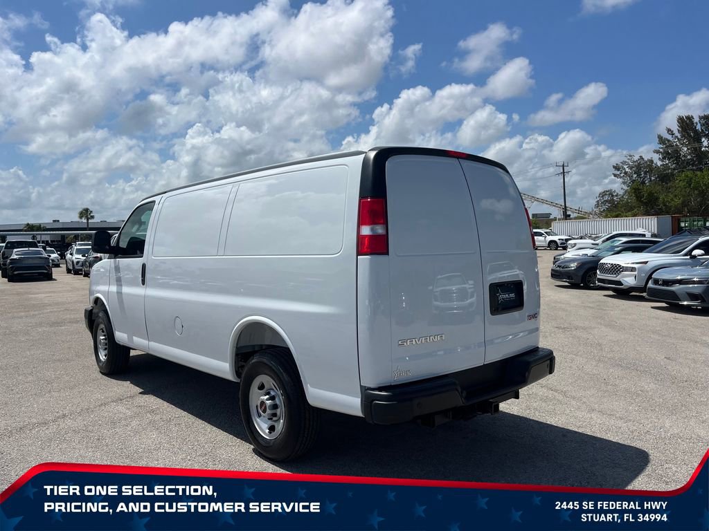 New 2026 GMC Savana 2500 w/ Driver Convenience Package RWD image 5