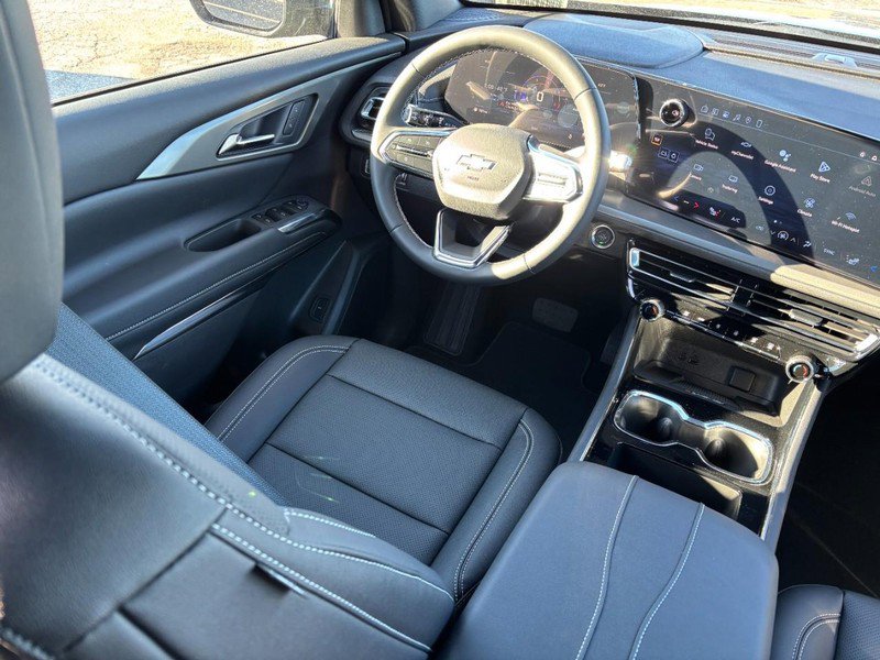 New 2026 Chevrolet Traverse LT w/ Driver Confidence Package image 8