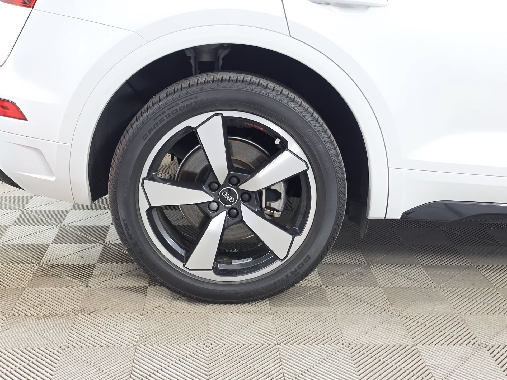 Used 2022 Audi Q5 2.0T Premium Plus AWD/4WD image 9