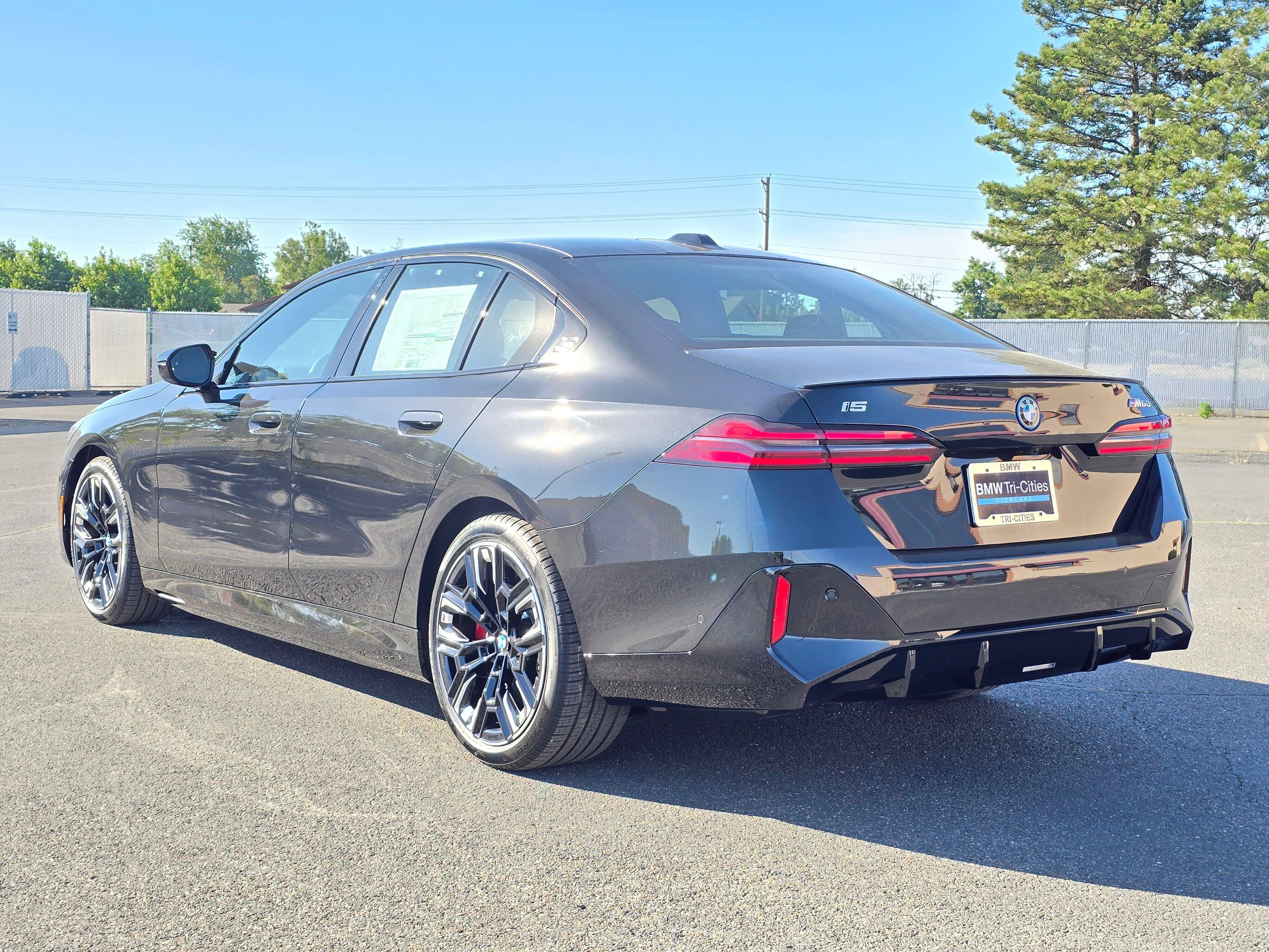 New 2026 BMW i5 M60 w/ Executive Package AWD/4WD image 4