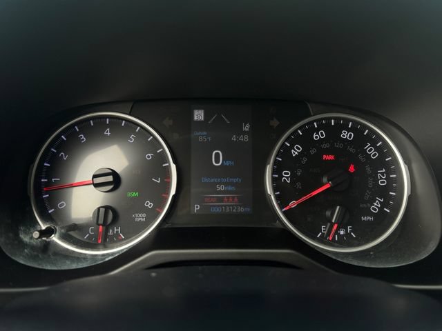 Used 2019 Toyota RAV4 XLE w/ Convenience Package FWD image 16