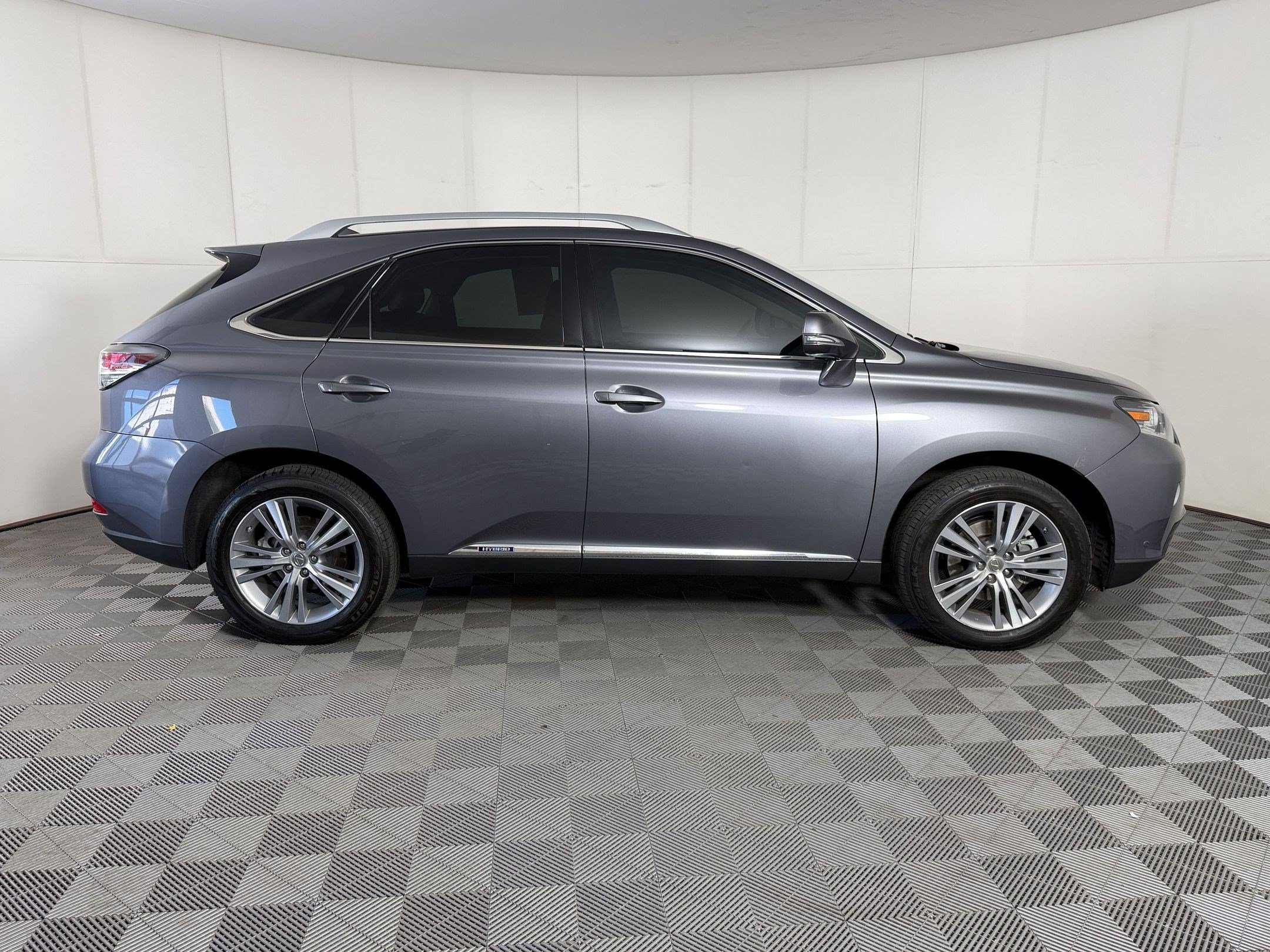 Used 2015 Lexus RX 450h AWD image 8