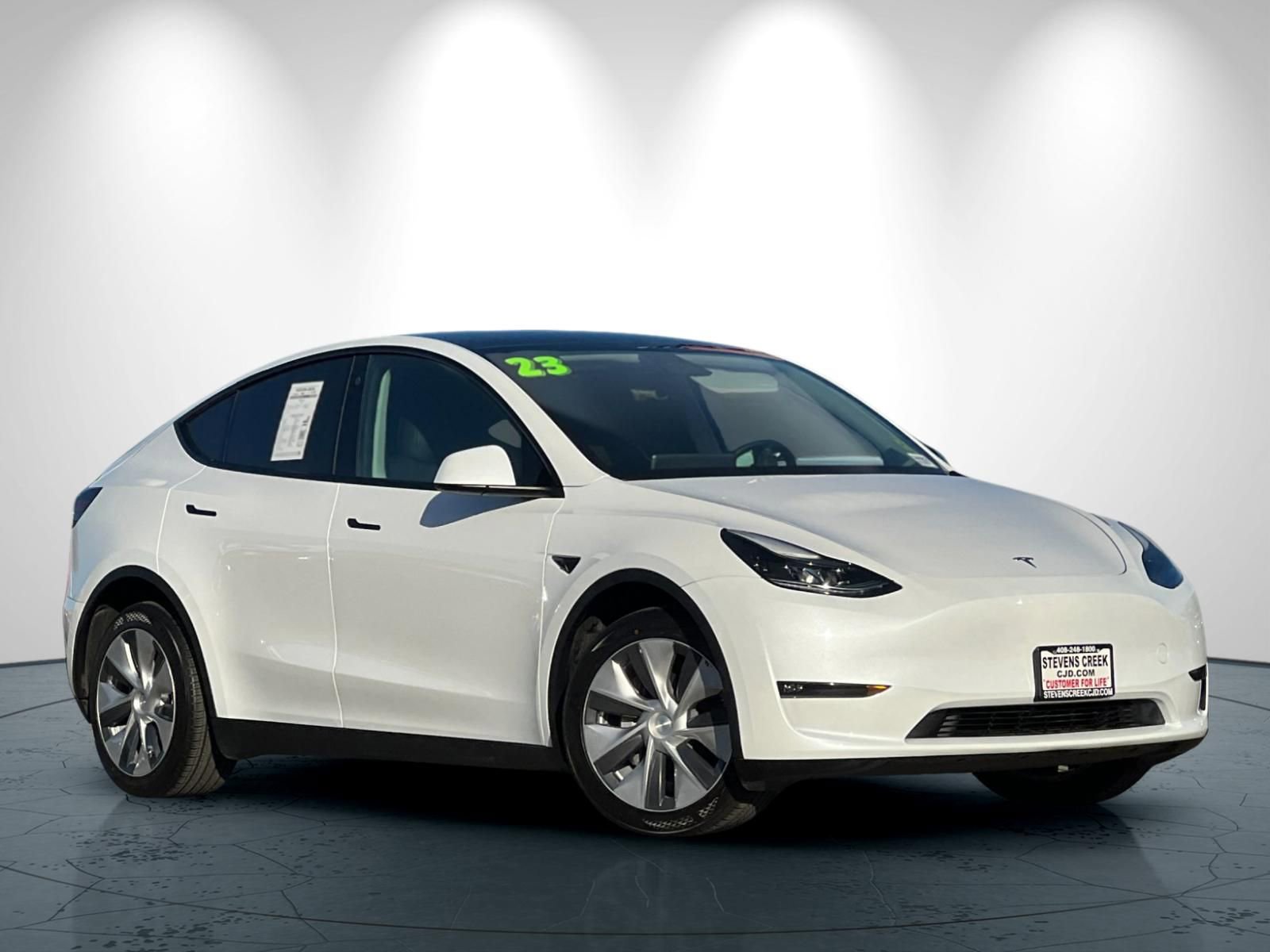 Used 2023 Tesla Model Y Long Range image 2
