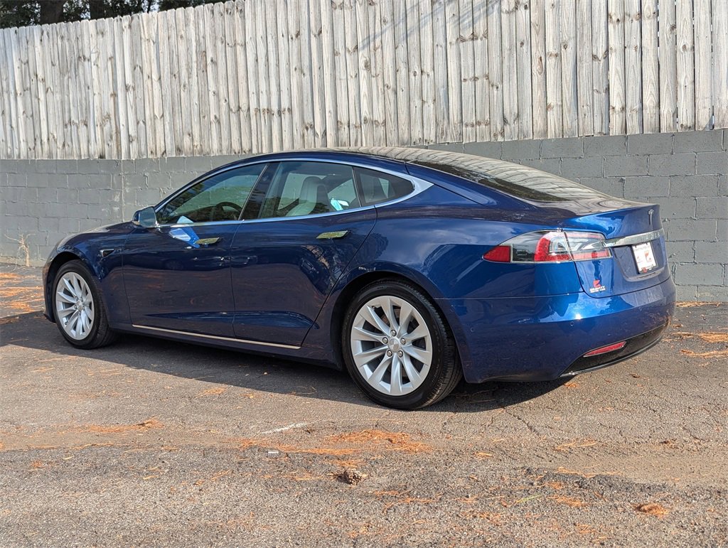 Used 2020 Tesla Model S Long Range Plus image 3