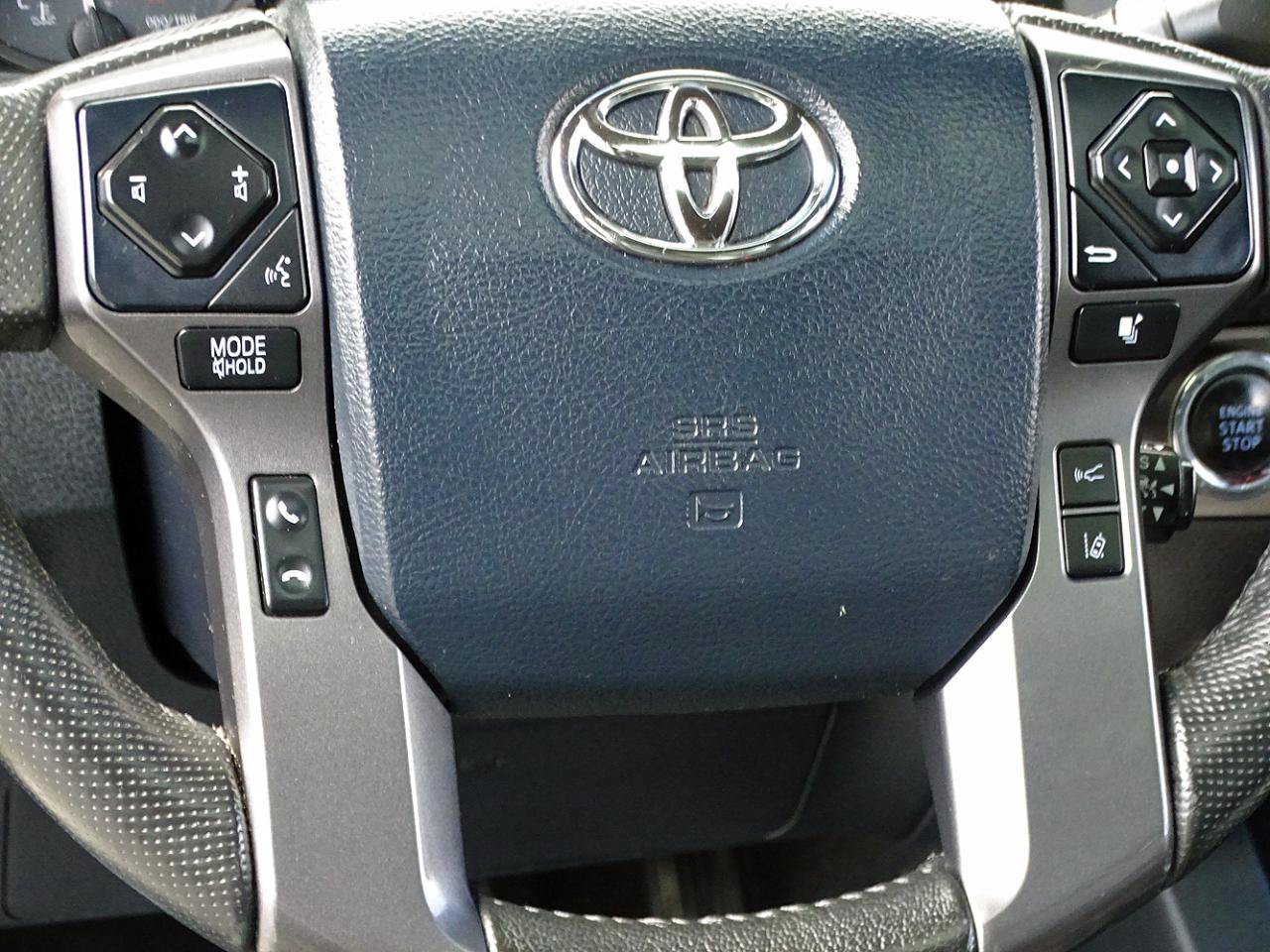 Used 2019 Toyota Tacoma TRD Off-Road AWD/4WD image 19