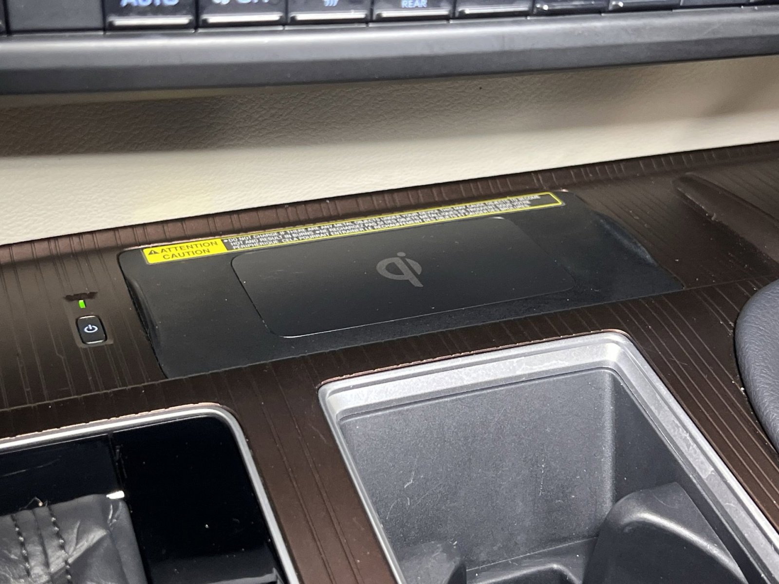 Used 2021 Toyota Sienna XLE w/ XLE Plus Package image 32