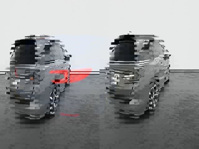 Certified 2024 Honda Odyssey Touring image 3