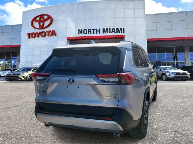 Used 2024 Toyota RAV4 Limited image 4