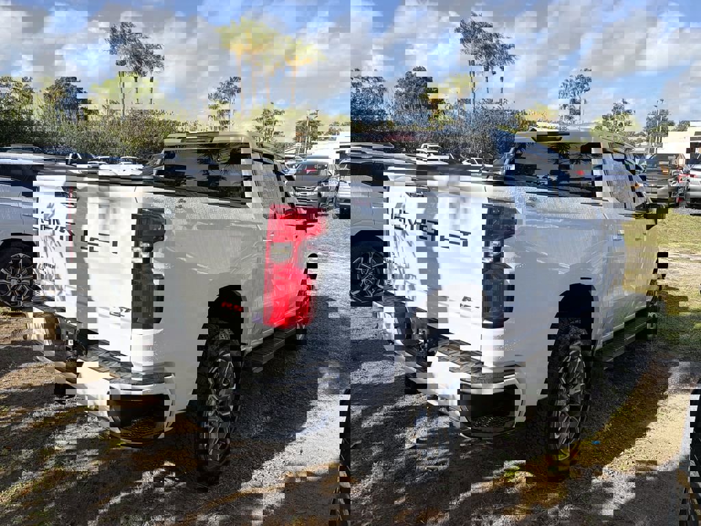 Certified 2022 Chevrolet Silverado 1500 RST image 7