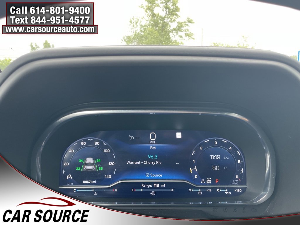 Used 2022 Chevrolet Suburban Z71 w/ Luxury Package image 22