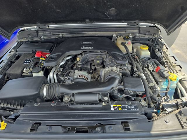 Used 2019 Jeep Wrangler Unlimited Sport S AWD/4WD image 35