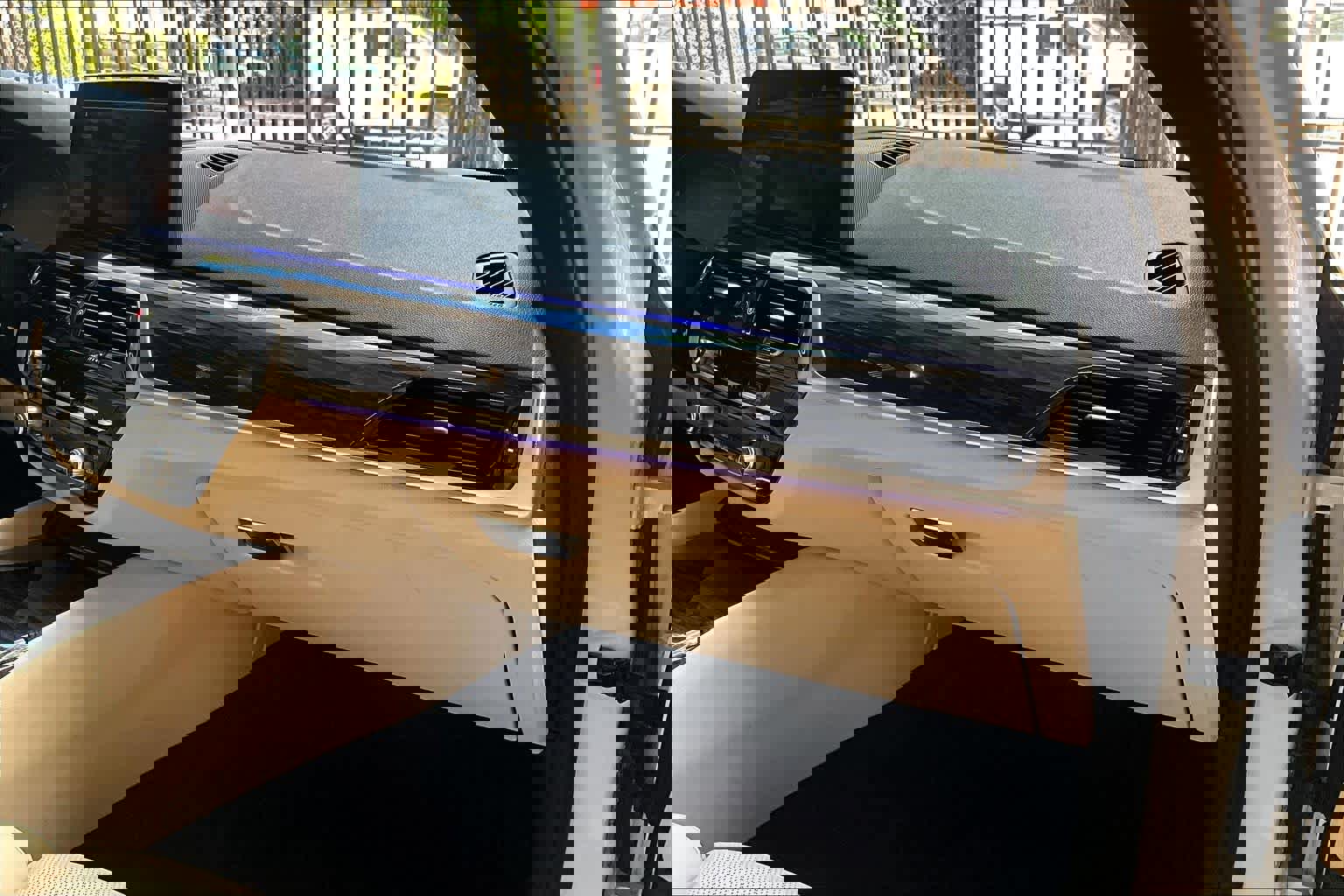 Used 2023 BMW 530i w/ Convenience Package RWD image 18