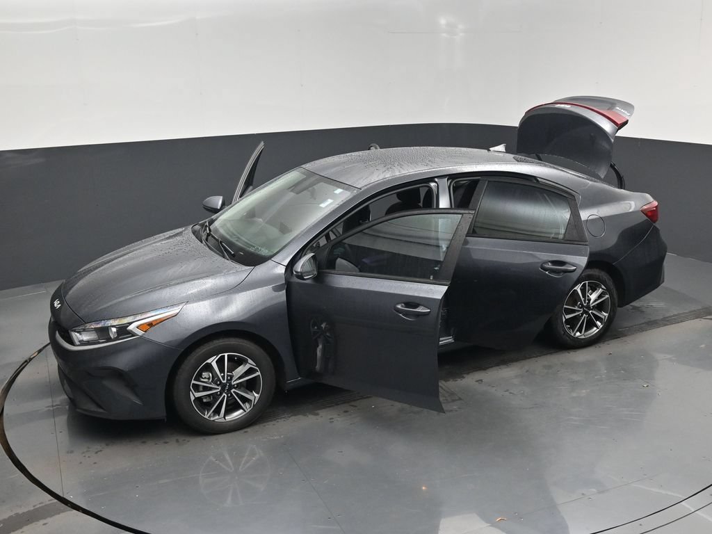 Used 2023 Kia Forte LXS w/ LXS Technology Package FWD image 20