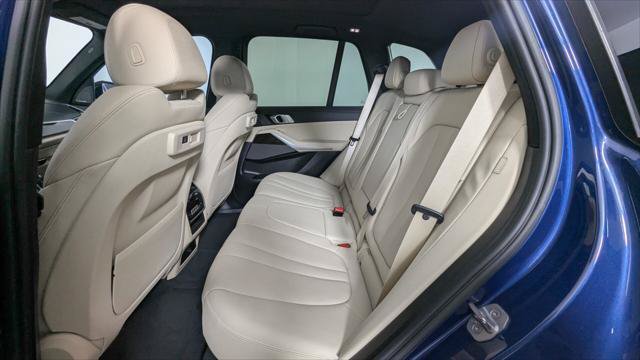 Used 2020 BMW X5 xDrive40i w/ Premium Package AWD/4WD image 18