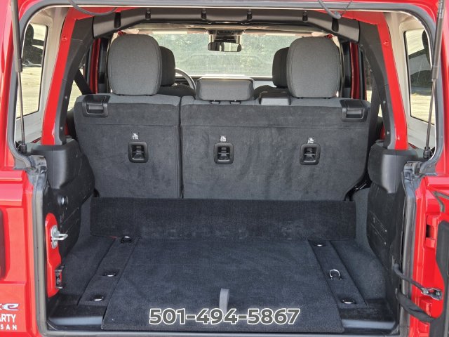 Used 2024 Jeep Wrangler Unlimited Sahara AWD/4WD image 13