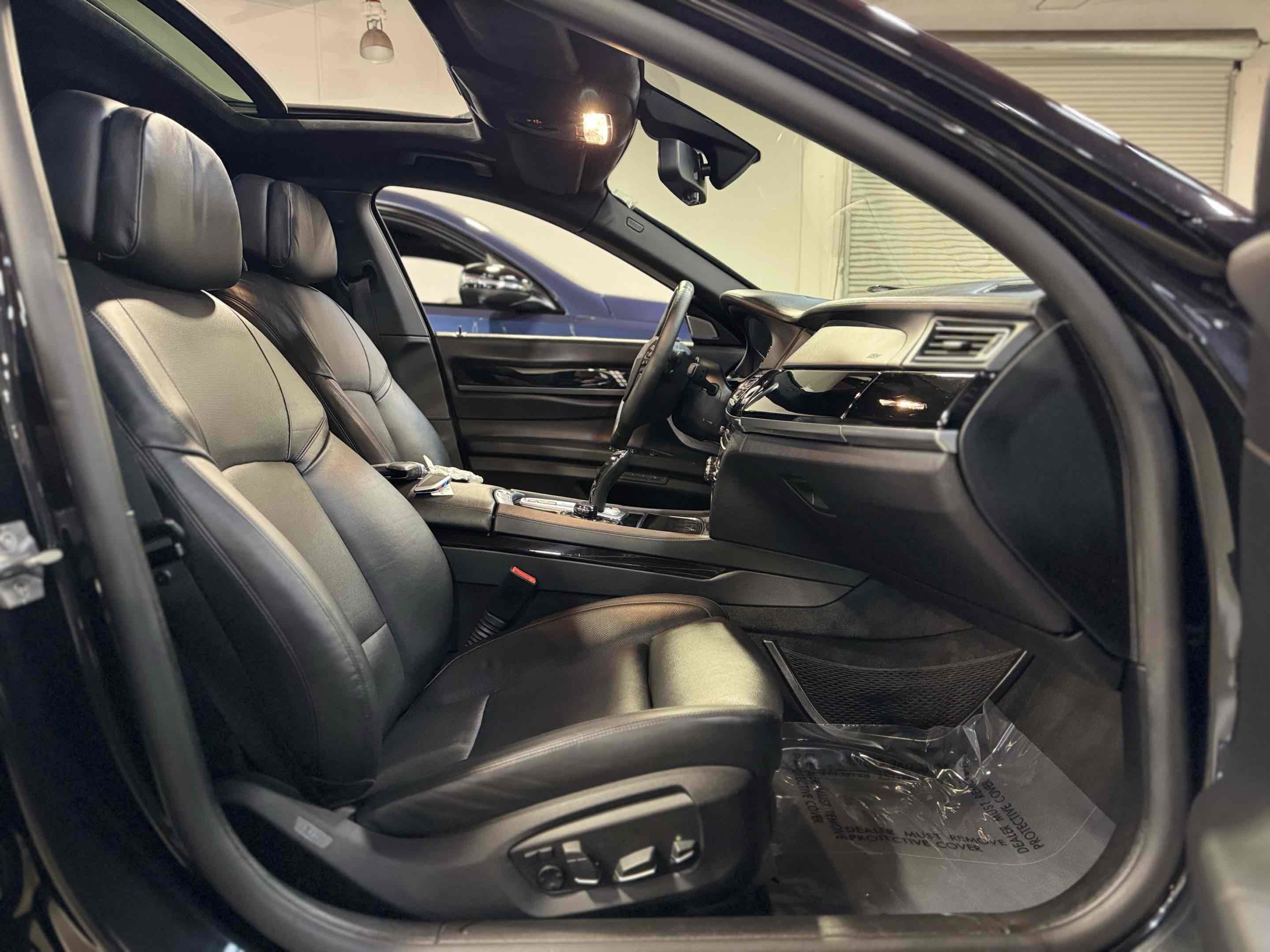 Used 2013 BMW ALPINA B7 image 6