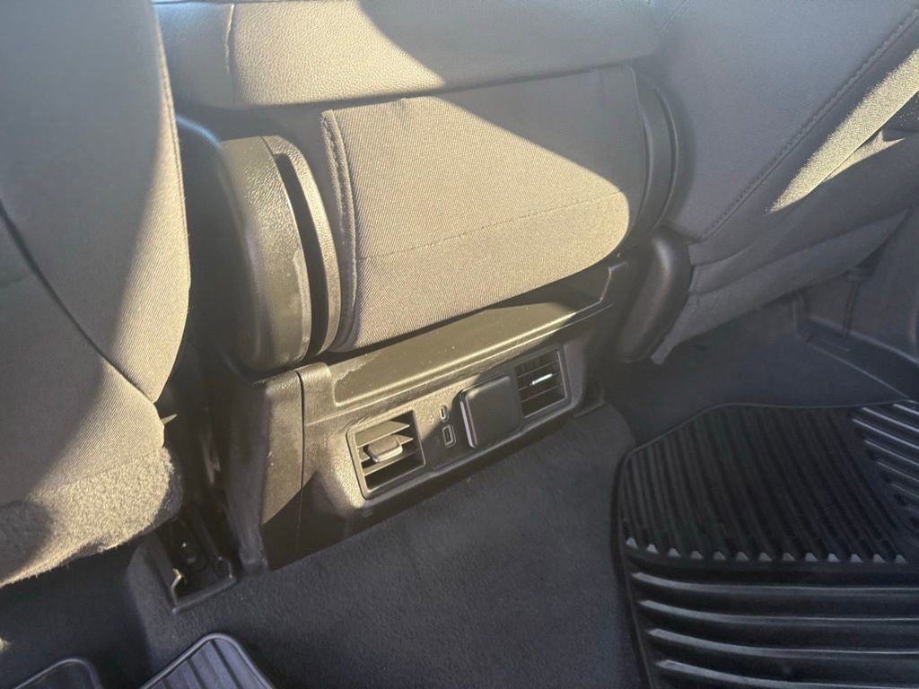Used 2023 Chevrolet Silverado 1500 LT image 35