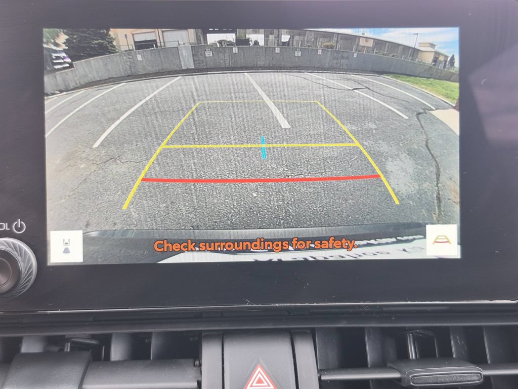 Used 2025 Toyota RAV4 LE AWD/4WD image 23