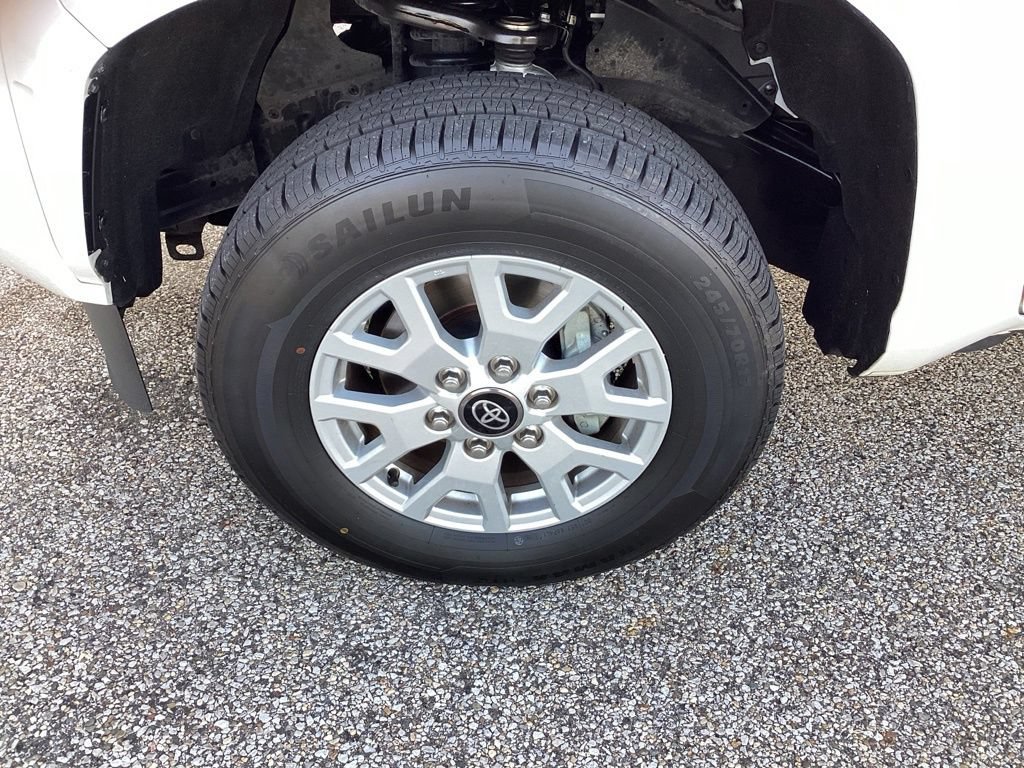 Used 2024 Toyota Tacoma SR5 AWD/4WD image 27
