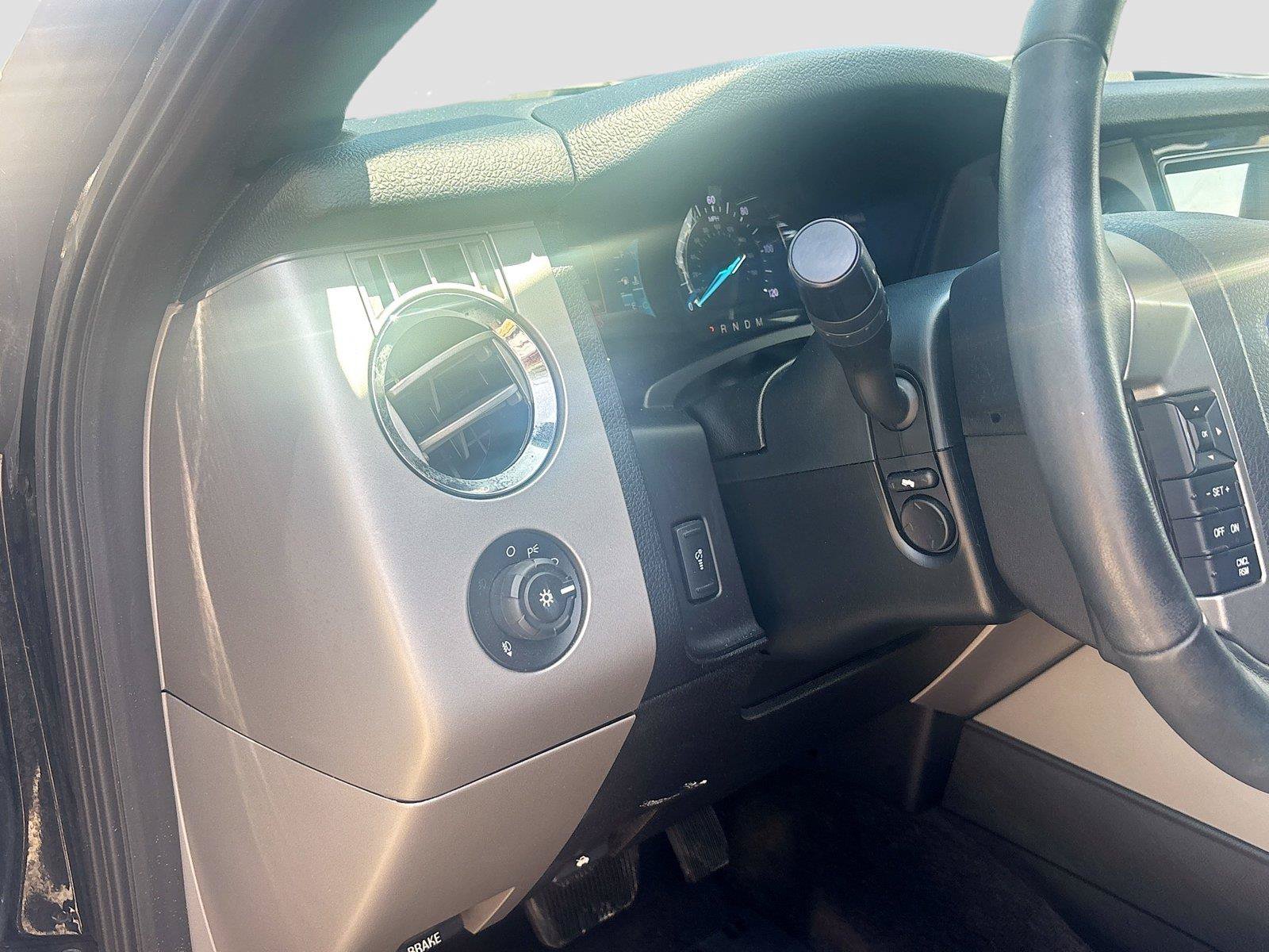 Used 2017 Ford Expedition EL Limited w/ Equipment Group 301A RWD image 19