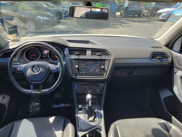 Used 2018 Volkswagen Tiguan SEL FWD image 24