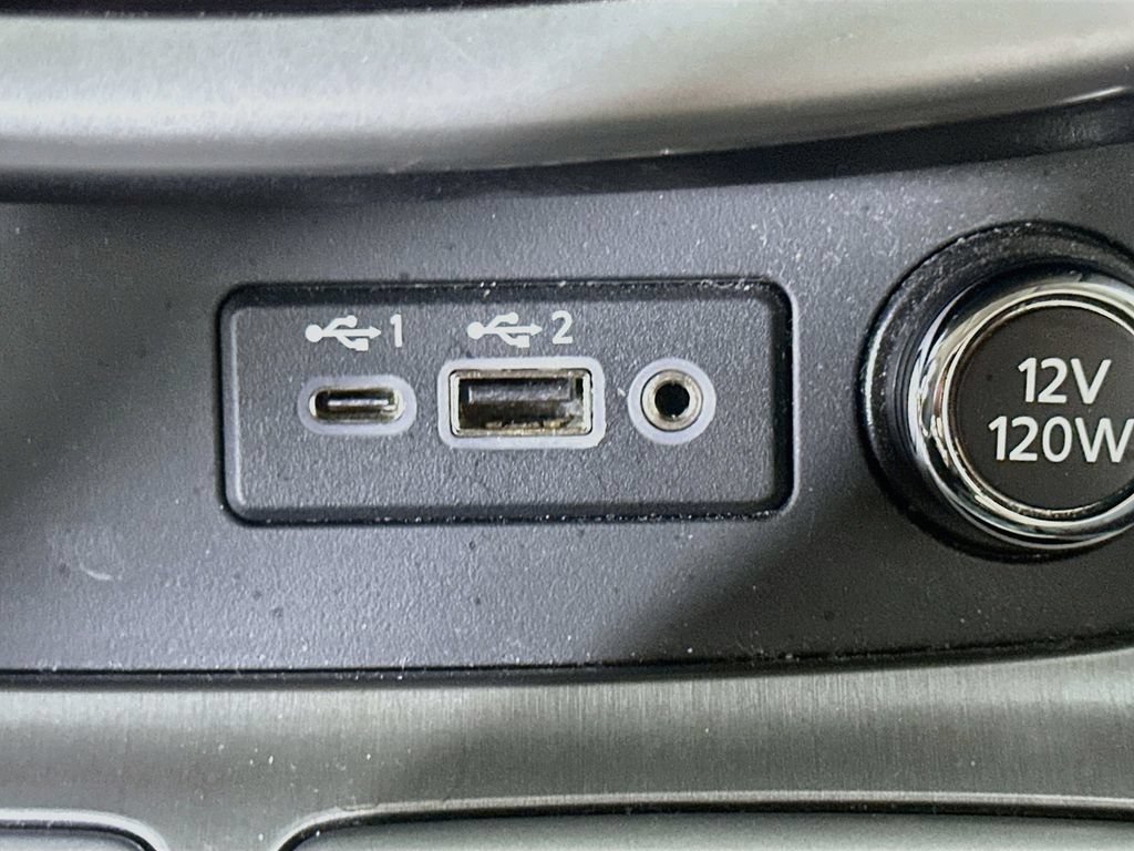 Used 2020 Nissan Murano SL w/ Moonroof Package FWD image 35