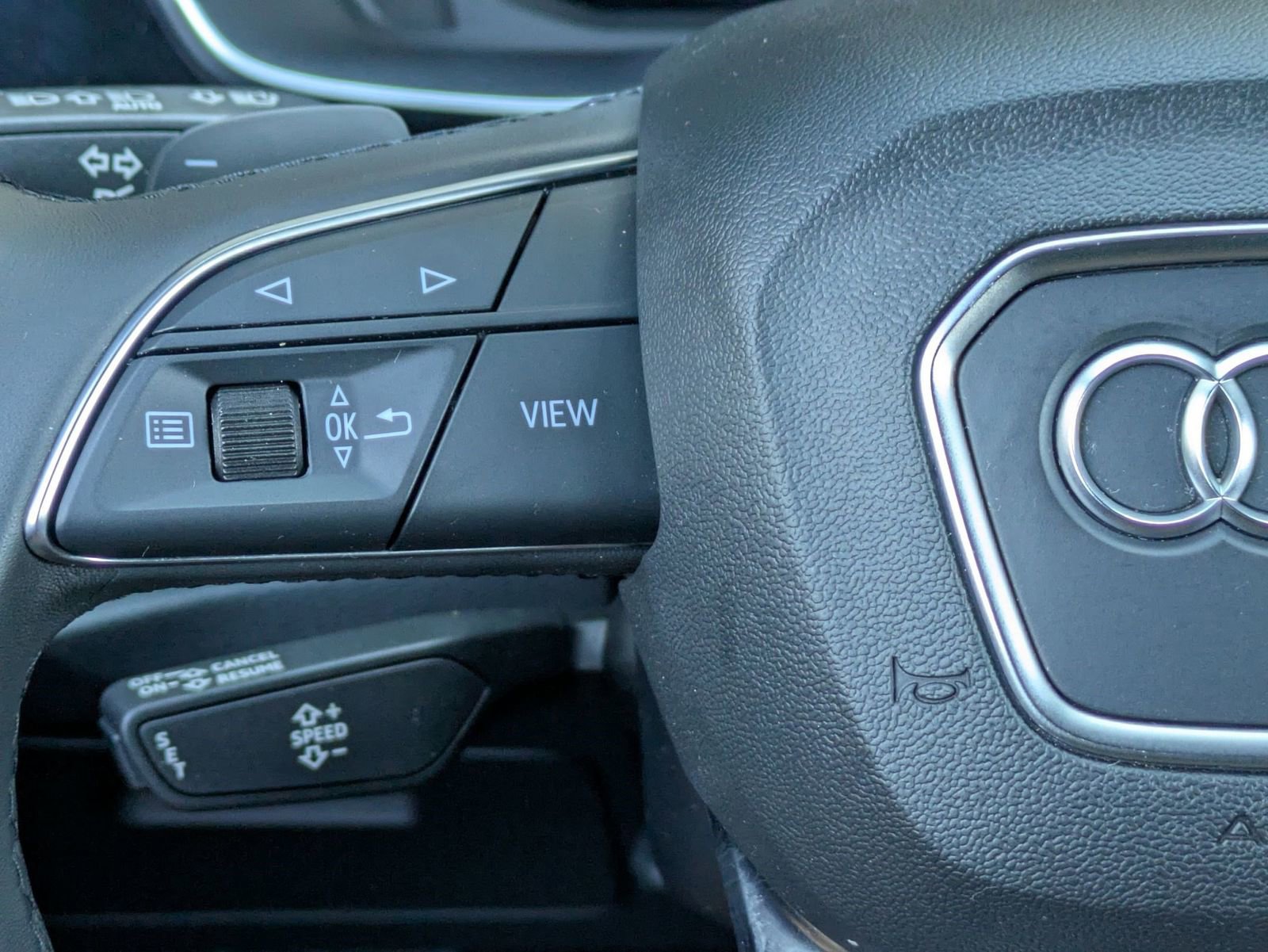 Used 2023 Audi Q3 2.0T Premium w/ Black Optic Sport Package image 10