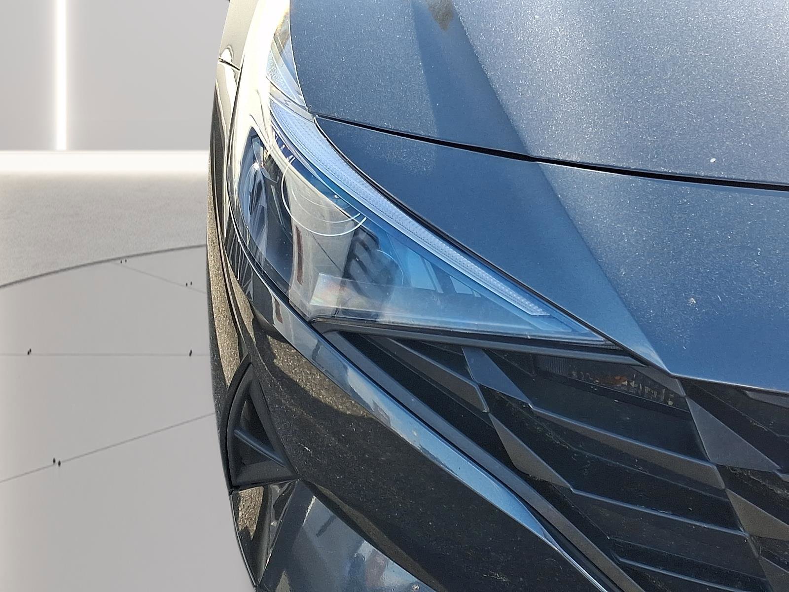 Used 2023 Hyundai Elantra SEL FWD image 12