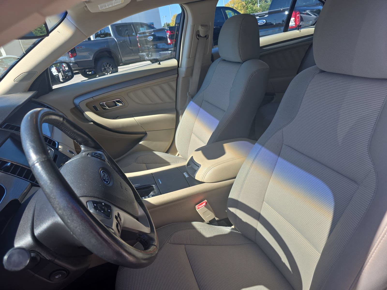 Used 2014 Ford Taurus SEL w/ Equipment Group 201A FWD image 14