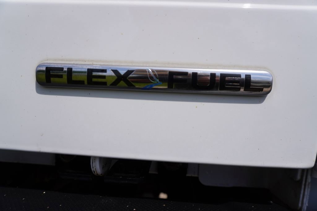 Used 2016 Ford F250 Lariat w/ Lariat Interior Package image 32