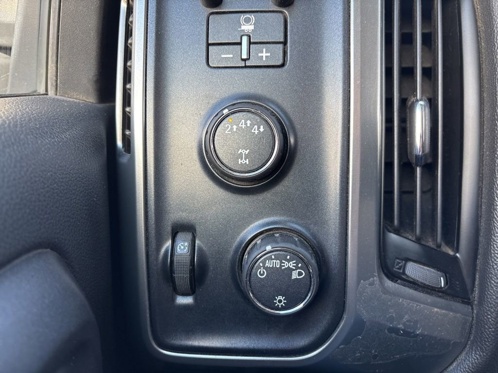 Used 2018 Chevrolet Silverado 2500 LT image 8