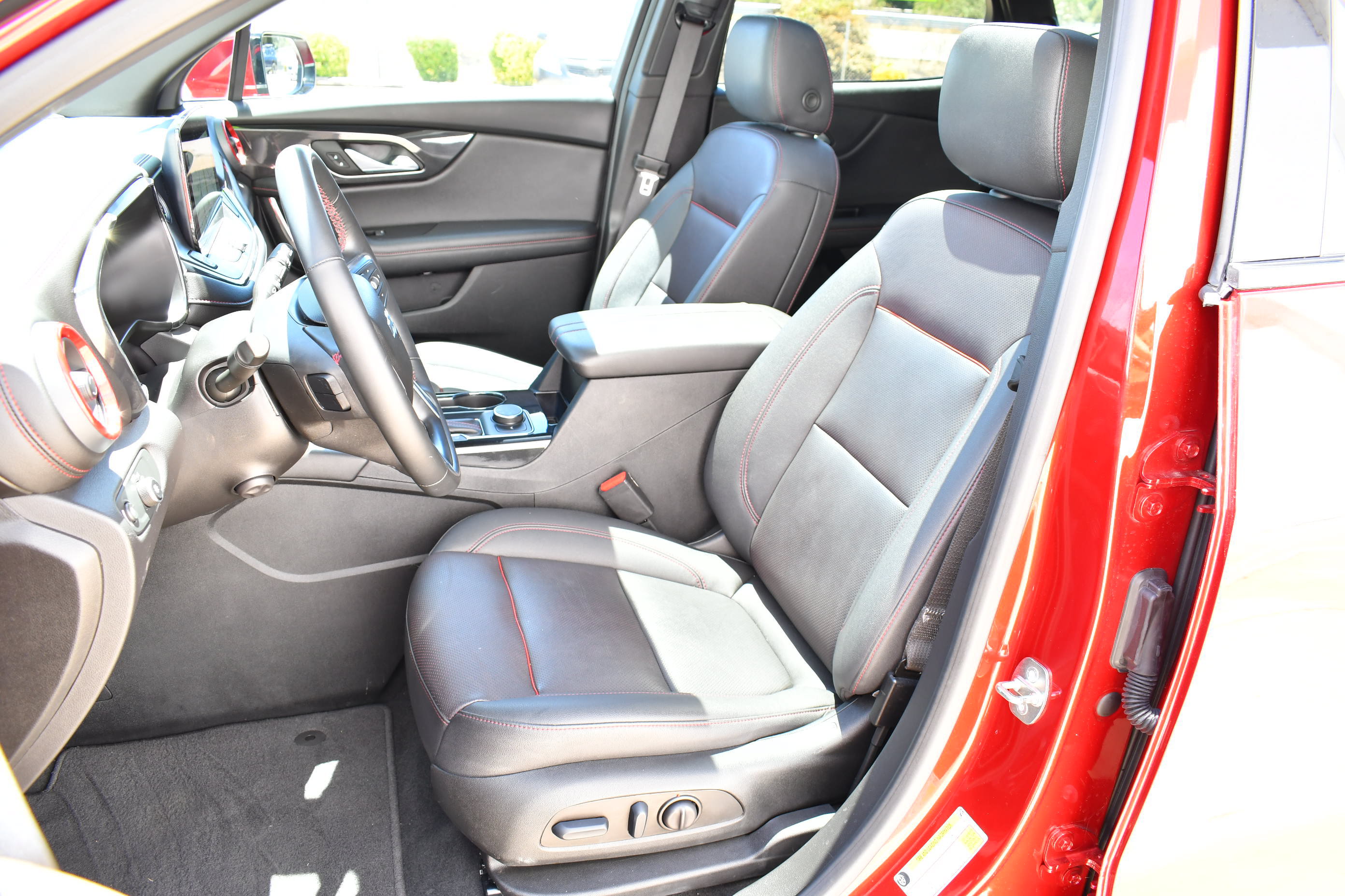 Used 2023 Chevrolet Blazer RS w/ Driver Confidence II Package FWD image 25