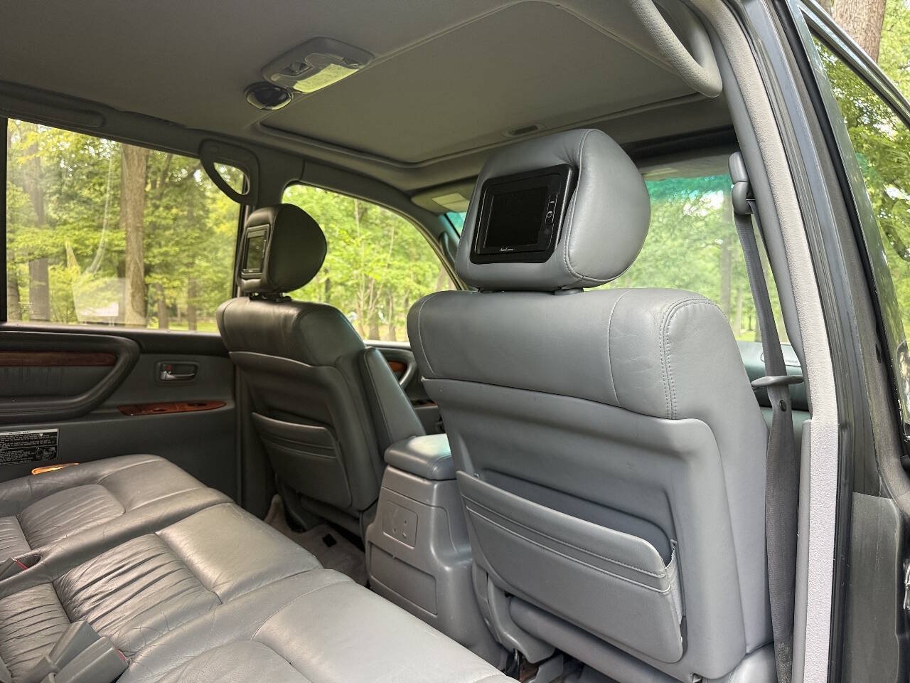 Used 2002 Lexus LX 470 4WD image 45