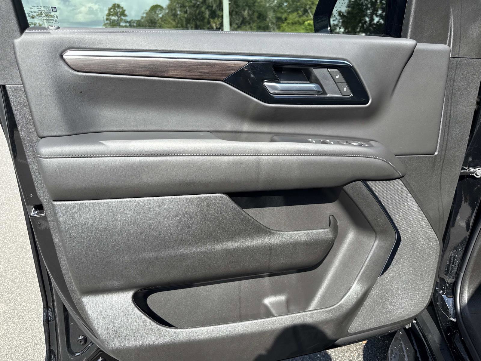New 2025 Chevrolet Tahoe LS RWD image 18
