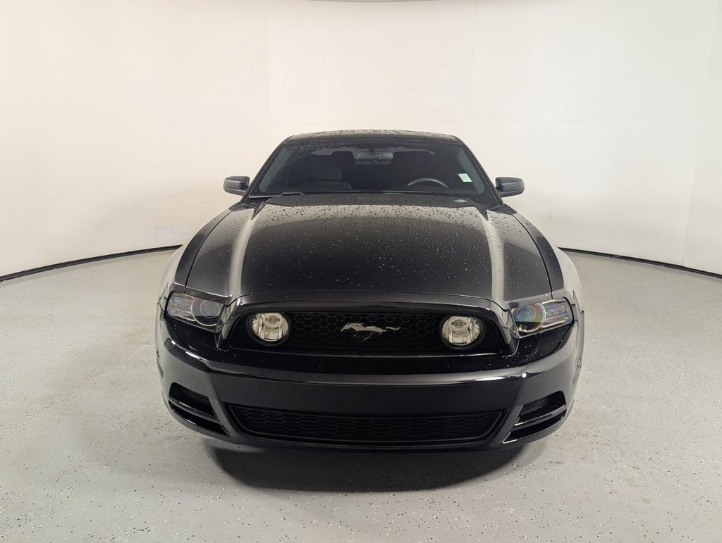 Used 2014 Ford Mustang Coupe RWD video 2