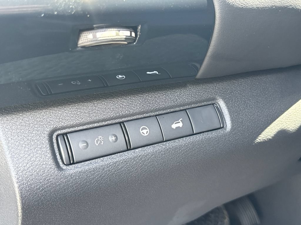 New 2026 Nissan Pathfinder SV FWD image 7