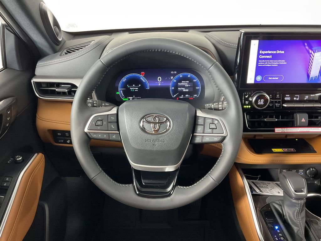 New 2026 Toyota Highlander Platinum AWD/4WD image 10