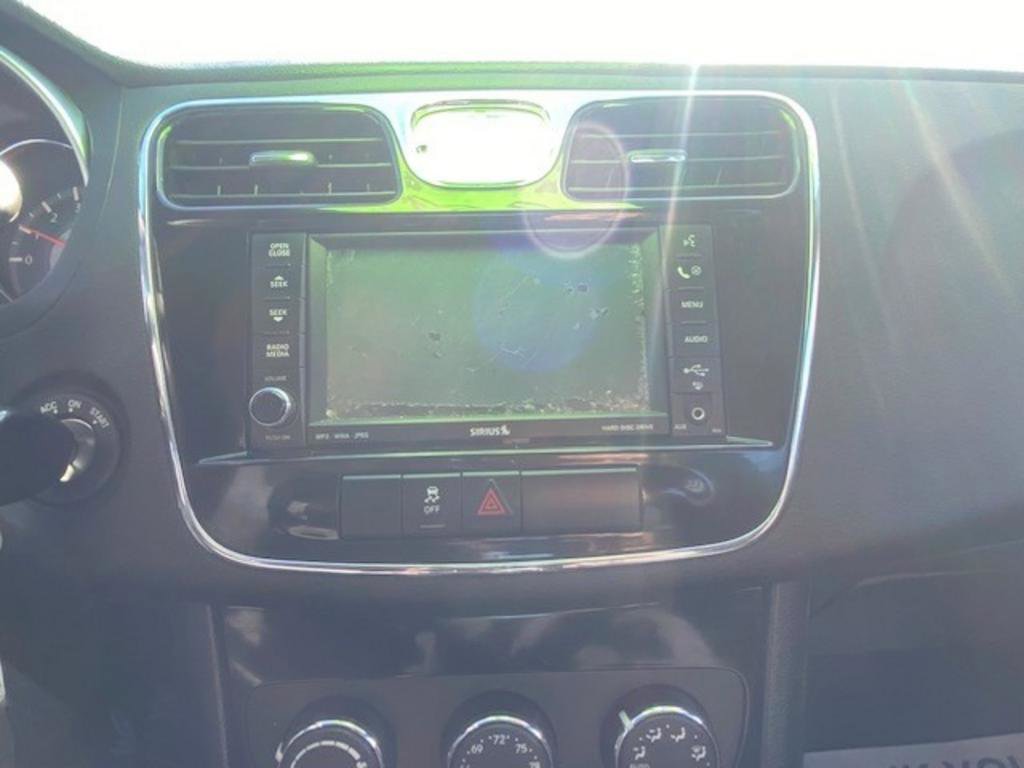 Used 2013 Chrysler 200 Touring image 9