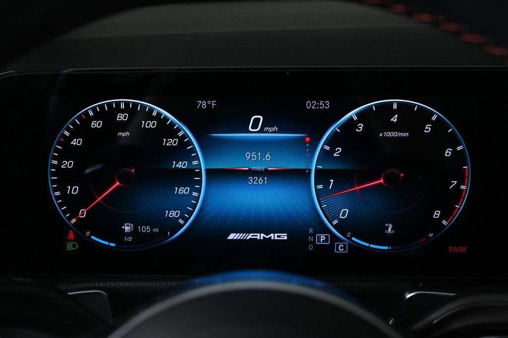 Used 2022 Mercedes-Benz GLB 35 AMG 4MATIC image 11