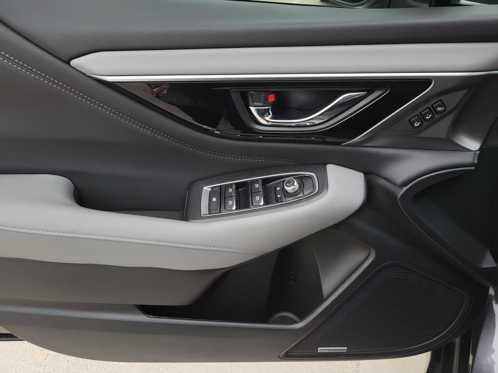 Certified 2025 Subaru Outback Limited image 17