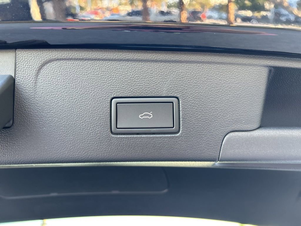 Used 2025 Volkswagen Atlas Cross Sport SEL image 51