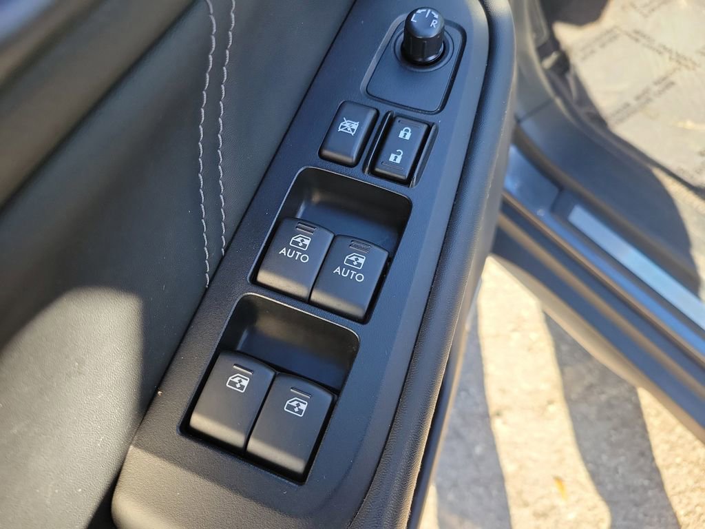 Used 2018 Subaru Outback 2.5i Limited image 16